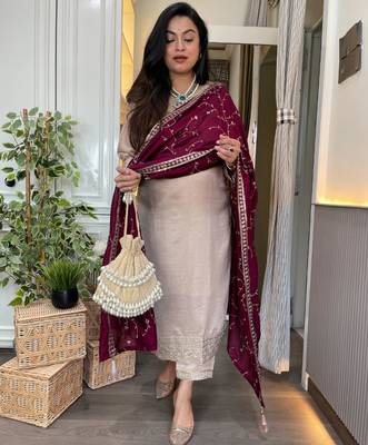 ivory beige vichitra embroidered kurta set with wine embroidered dupatta 4