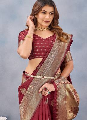 Maroon silk blend banarasi saree with unstitched blouse piece 6