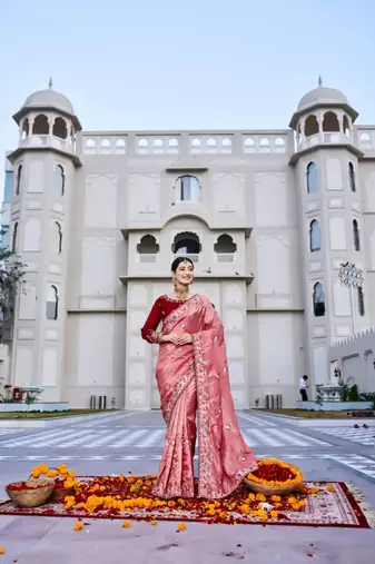 Pink silk blend embroidered saree with thread work
