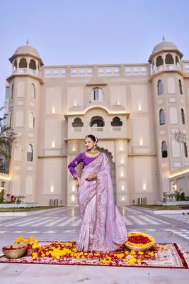 Lavender silk blend embroidered saree with thread work 2