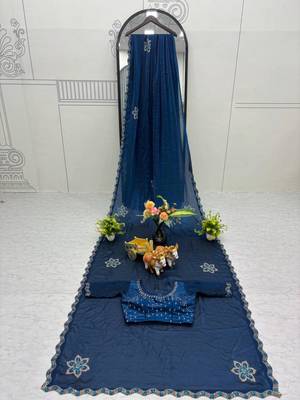 Teal silk blend embroidered saree with thread work 2