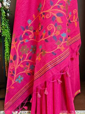 Pink silk blend printed saree with zari work 2