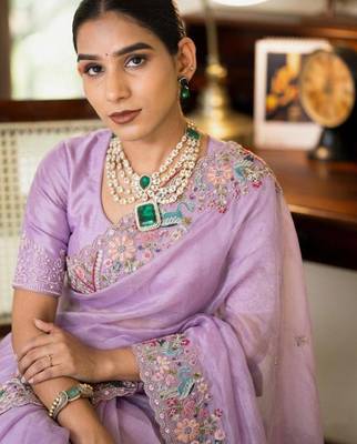 Lavender tissue embroidered saree with thread work 4