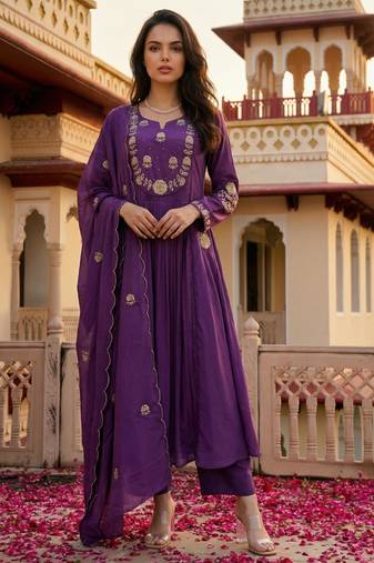 Women royal purple chanderi silk embroidered kurta pant set with organza dupatta