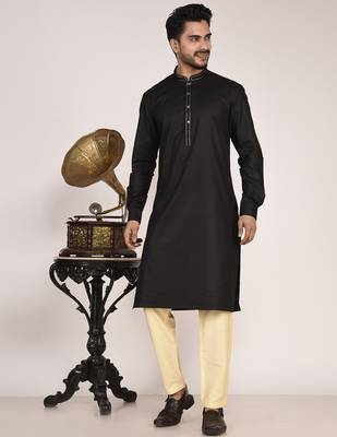 Men's solid mandarin collar cotton kurta 5
