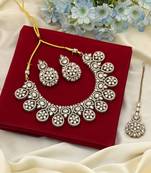 White color kundan necklace set