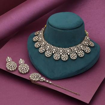 White color kundan necklace set 2