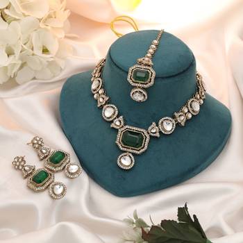Green color kundan necklace set 1
