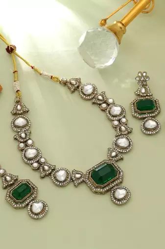 Green color kundan necklace set