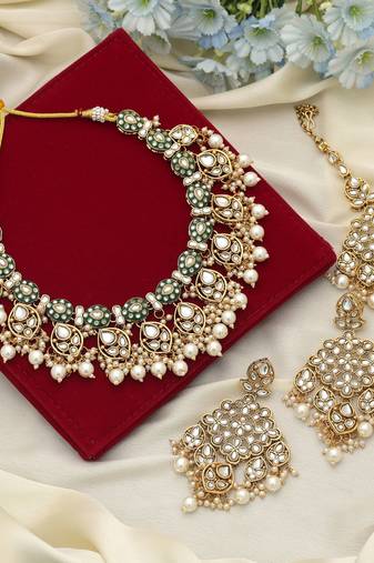 White color meena work kundan necklace set