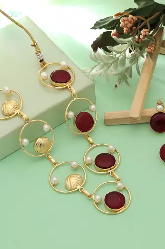 Maroon color amrapali necklace set