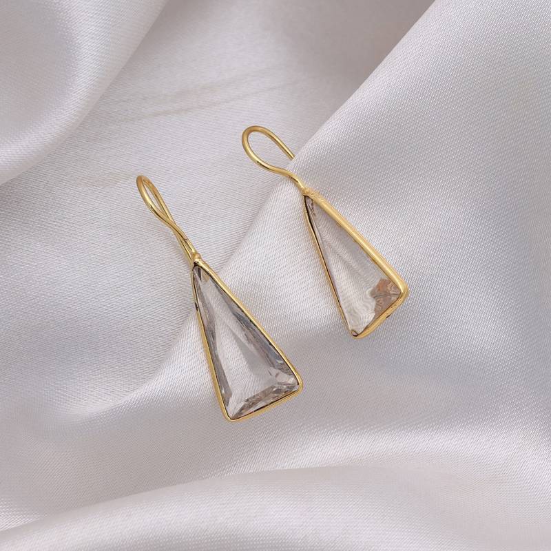 White color amrapali earrings
