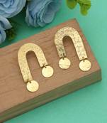 Gold color amrapali earrings