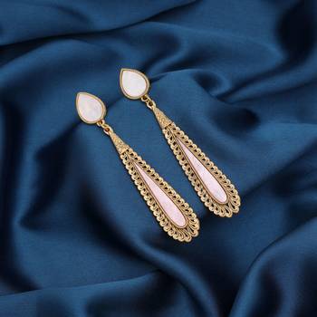 Light pink color matte gold earrings 1