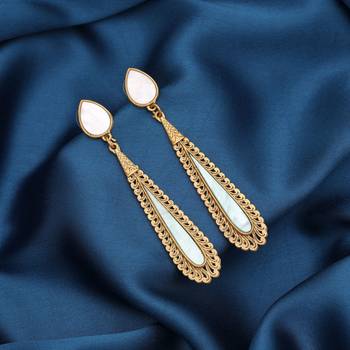 Light green color matte gold earrings 1