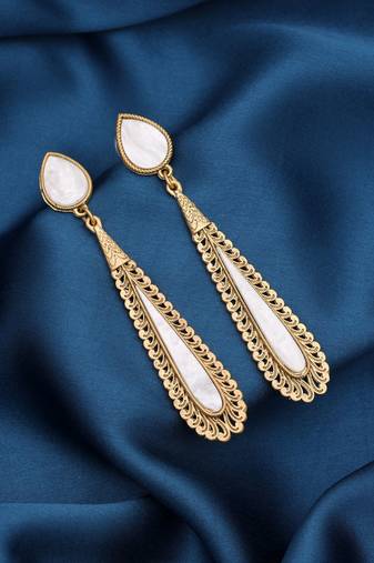 White color matte gold earrings