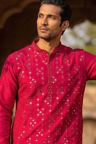 Mens pink silk blend solid embroidered kurta