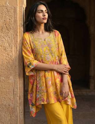 Yellow embroidered fancy short kaftan tunic set 3