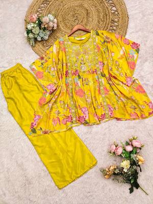 Yellow embroidered fancy short kaftan tunic set 4