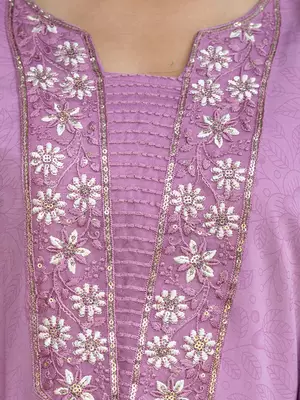Floral embroidered silk blend blend round neck kurta trouser & dupatta set 4