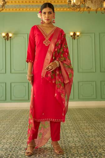 Floral embroidered silk blend v neck kurta trouser & dupatta set