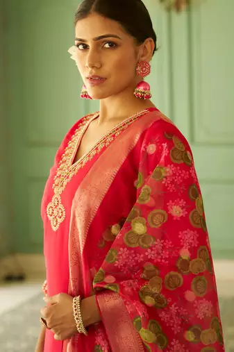 Floral embroidered silk blend blend v neck kurta trouser & dupatta set