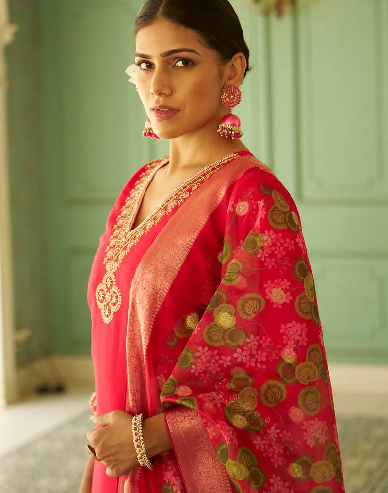 Floral embroidered silk blend v neck kurta trouser & dupatta set