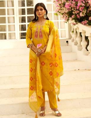 Floral embroidered silk blend blend round neck kurta trouser & dupatta set 1