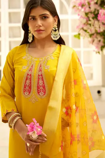 Floral embroidered silk blend blend round neck kurta trouser & dupatta set