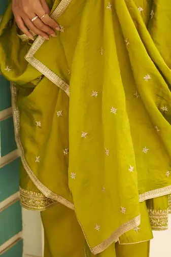 Floral embroidered silk blend blend round neck kurta trouser & dupatta set