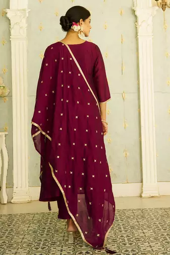 Floral embroidered silk blend blend round neck kurta trouser & dupatta set