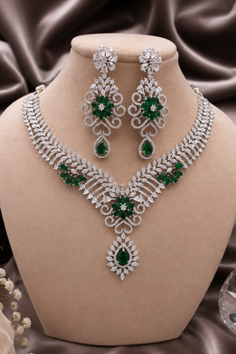 Rhodium finish bottle green diamond necklace set 4