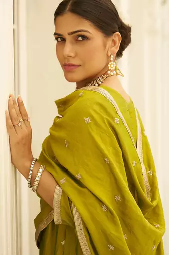 Floral embroidered viscose rayon round neck kurta trouser & dupatta set