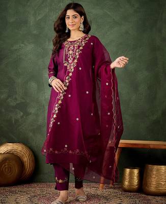 Floral embroidered silk blend blend round neck kurta trouser & dupatta set 1
