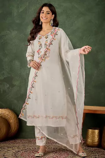 Floral embroidered silk blend v neck kurta trouser & dupatta set
