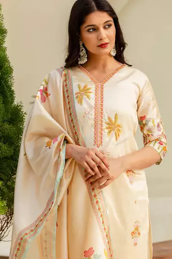 Floral embroidered silk blend v neck kurta trouser & dupatta set