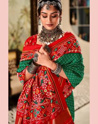  GREEN silk blend saree  2