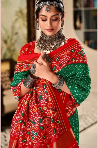  GREEN silk blend saree 