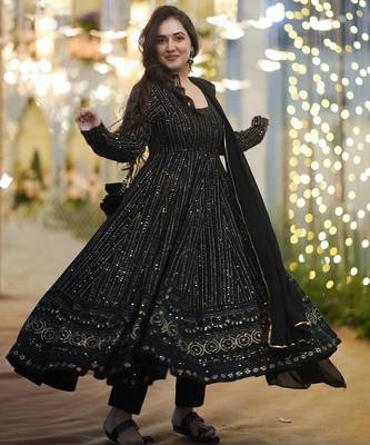Black embroidered zari sequin gown with dupatta 2