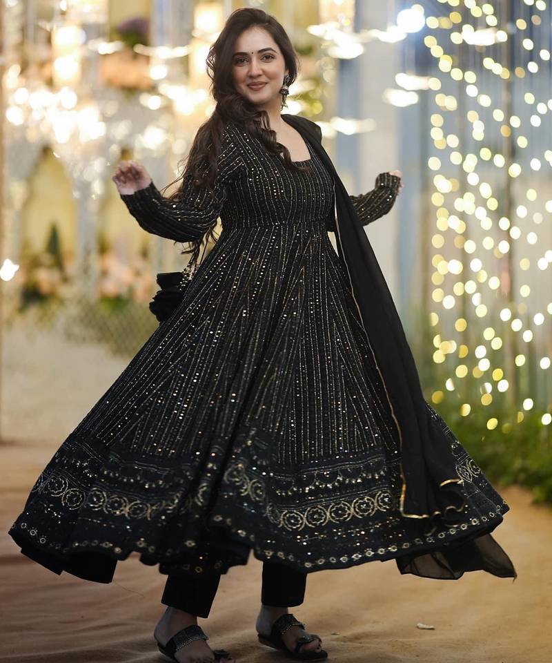 Embroidery zari sequance-work faux gown with dupatta
