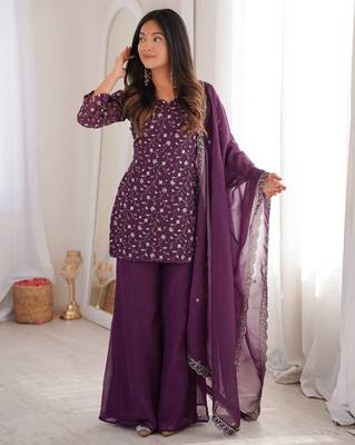 Wine crunchy silk embroidered kurta set with bell bottom pants & dupatta 1