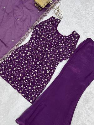 Wine crunchy silk embroidered kurta set with bell bottom pants & dupatta 5