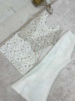 Off white crunchy silk embroidered kurta set with bell bottom pants & dupatta 5