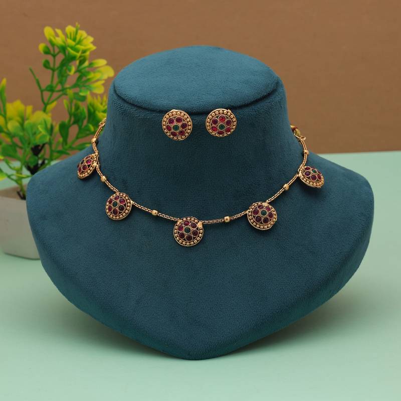 Royal rani & green color gold plated necklace set with traditional finish