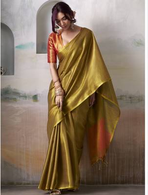  GOLDEN tissue silk blend saree for festive & party wear 2