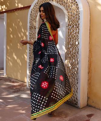 red-black handcrafted bandhani pre-stitched silk saree 2