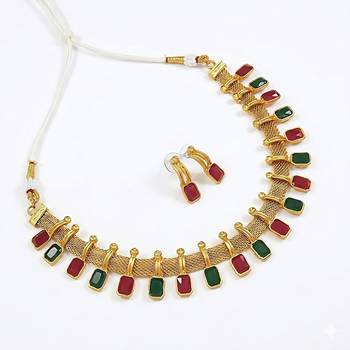 elegant multi-color and gold mesh necklace set with earrings 2