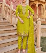 Parrot heavy vertican silk kurta pent dupatta set