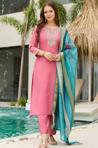 Light pink viscose silk kurti pent dupatta set