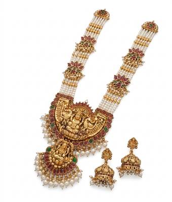 handcrafted gold-plated pearl temple necklace set with jhumkas 2